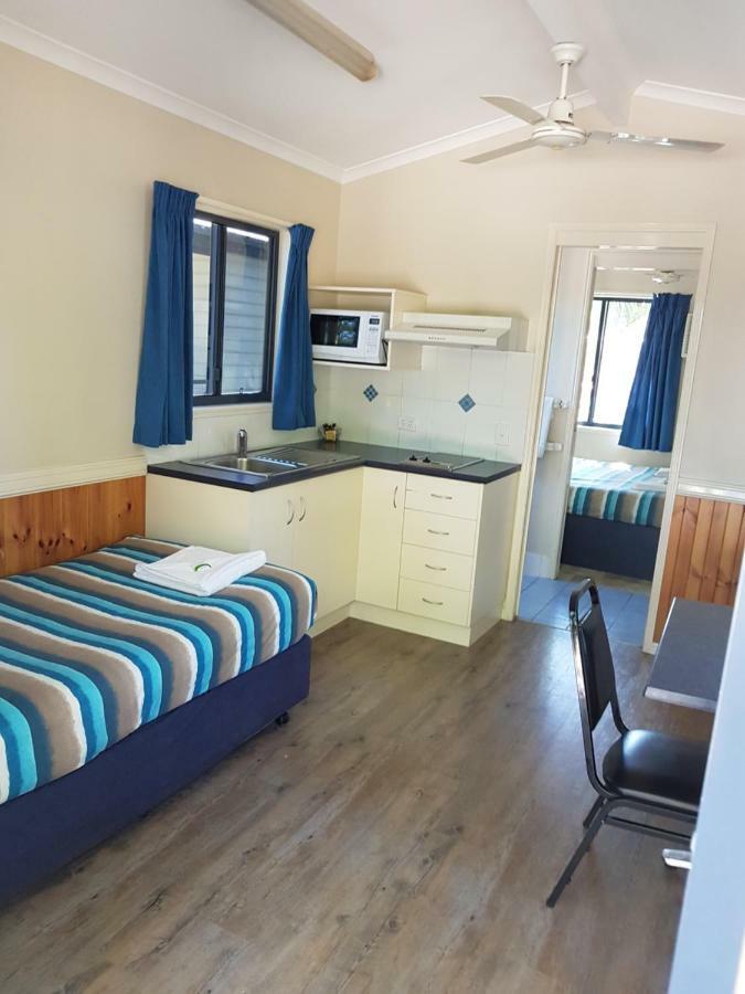Hotel Coral Coast Tourist Park Townsville Exterior foto